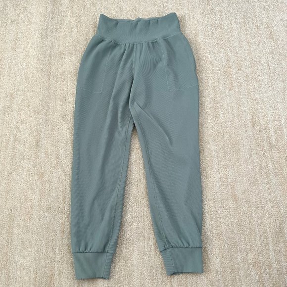 Athleta Salutation Rib Jogger Pant M High Rise - Picture 1 of 10